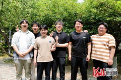 们就依托往届学长的材料制定打算